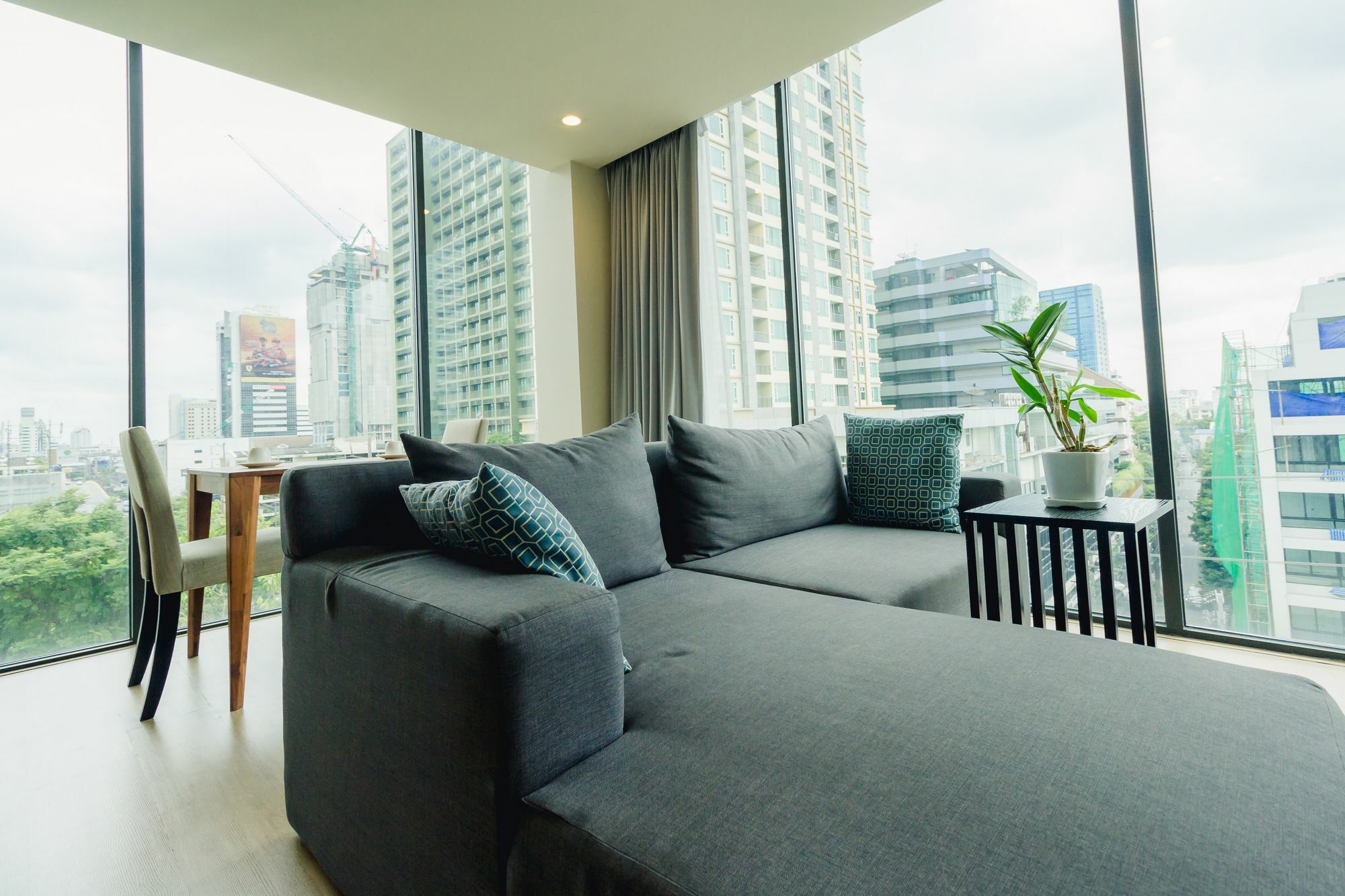 The Residence On Thonglor By Uhg Bangkok Buitenkant foto